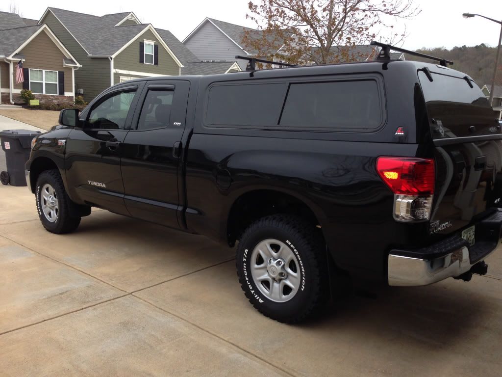 F/S: Leer 100xr camper shell 07-13 double cab black | Toyota Tundra
