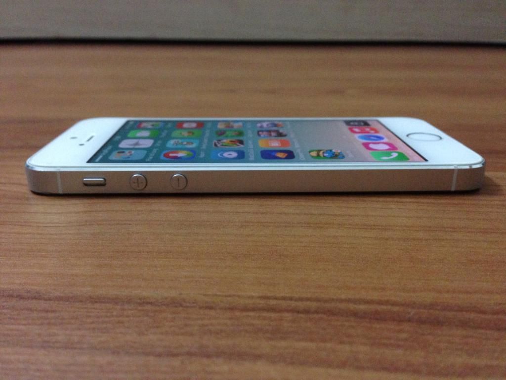 iPhone 5S 16GB Silver Bản World hàng chất giá tốt BH dài - 2