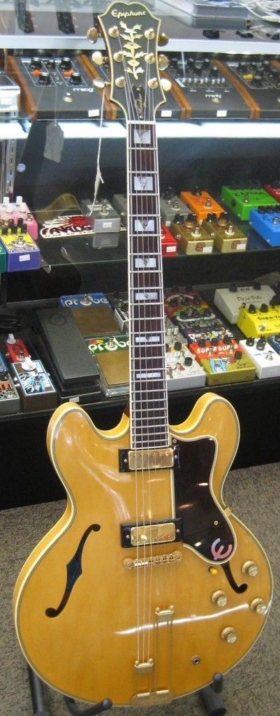 John Lee Hooker USA Sheraton | Epiphone Guitars